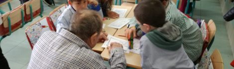 Els avis i àvies de l'Hospital de Dia a l'escola