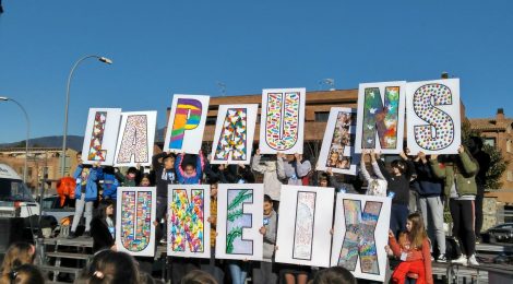 30 de gener-Dia Escolar de la Pau i la No-violència