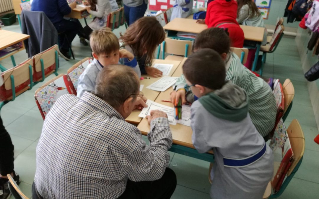 Els avis i àvies de l’Hospital de Dia a l’escola