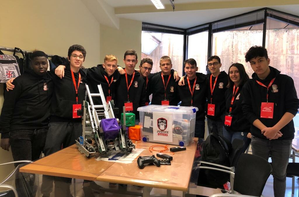 L’EQUIP JUSTICE OTTERS FINALISTA DE LA COMPETICIÓ NACIONAL DE LA VEX ROBOTICS COMPETITION