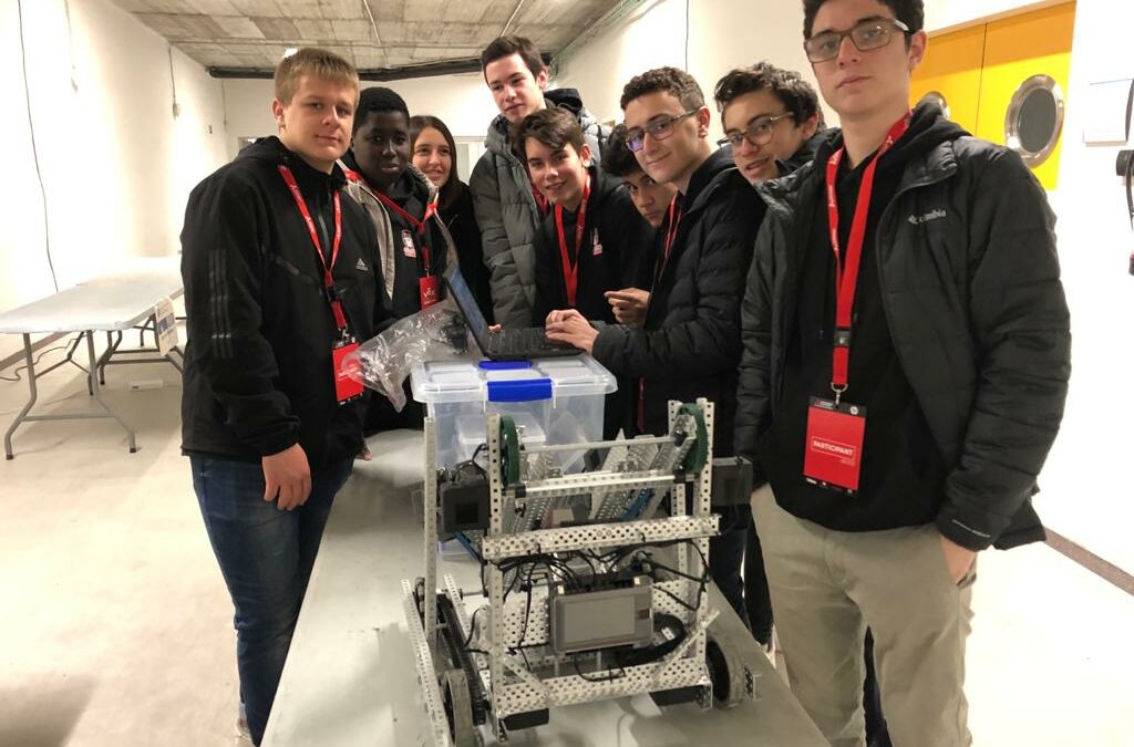 L’EQUIP “JUSTICE OTTERS” DE 4t d’ESO CLASSIFICAT PER LA FINAL NACIONAL DE LA VEX ROBOTICS COMPETITION